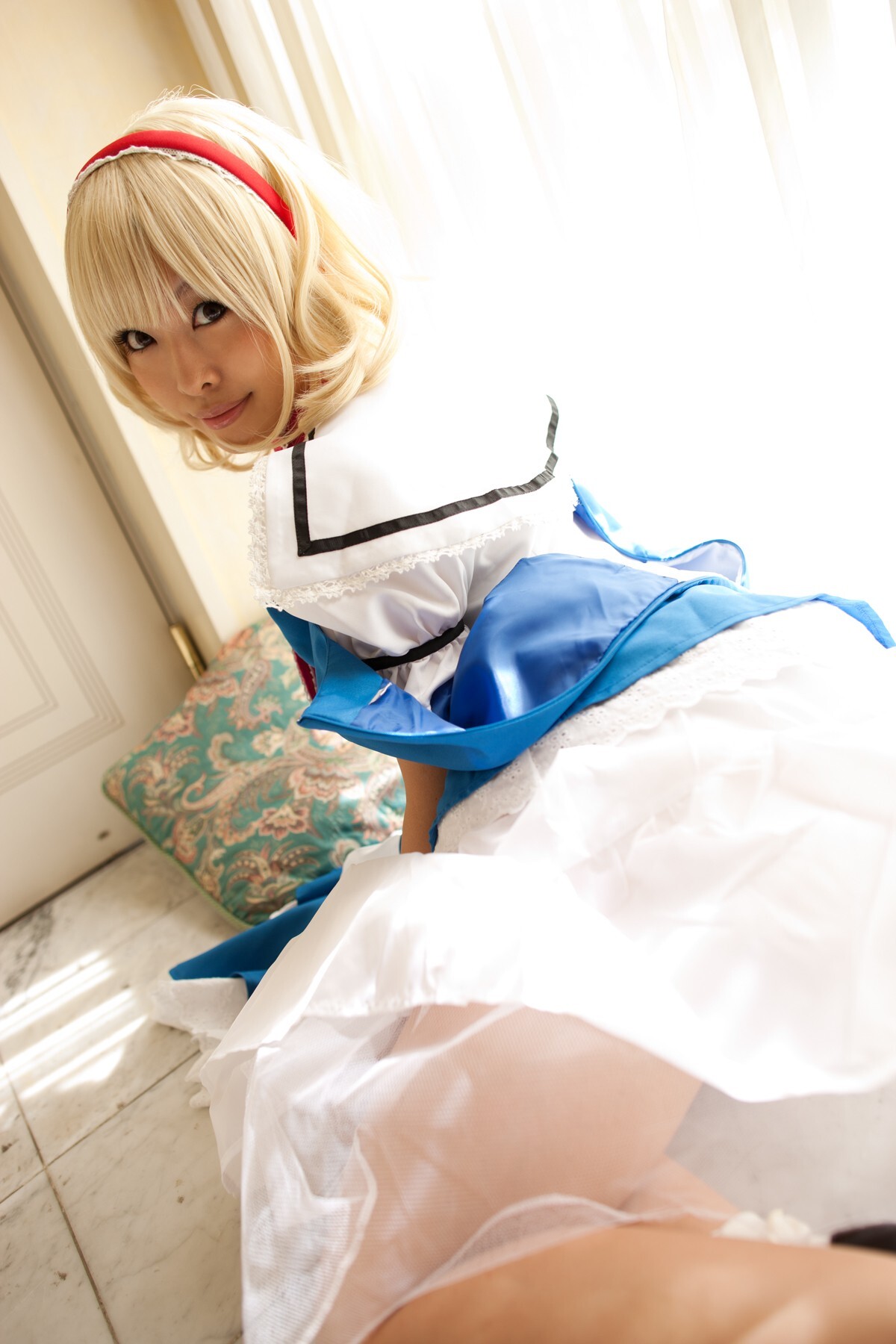 [Cosplay] New Touhou Project Cosplay  Hottest Alice Margatroid ever